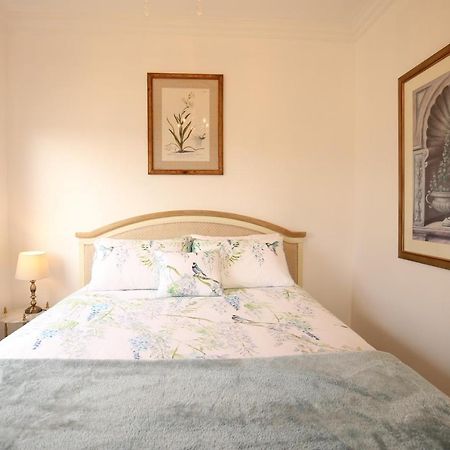 Bridgecroft Villa - French Provincial In Richmond With Spa Eksteriør bilde